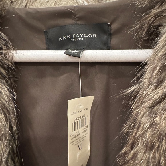 Ann Taylor vest - Picture 3 of 6